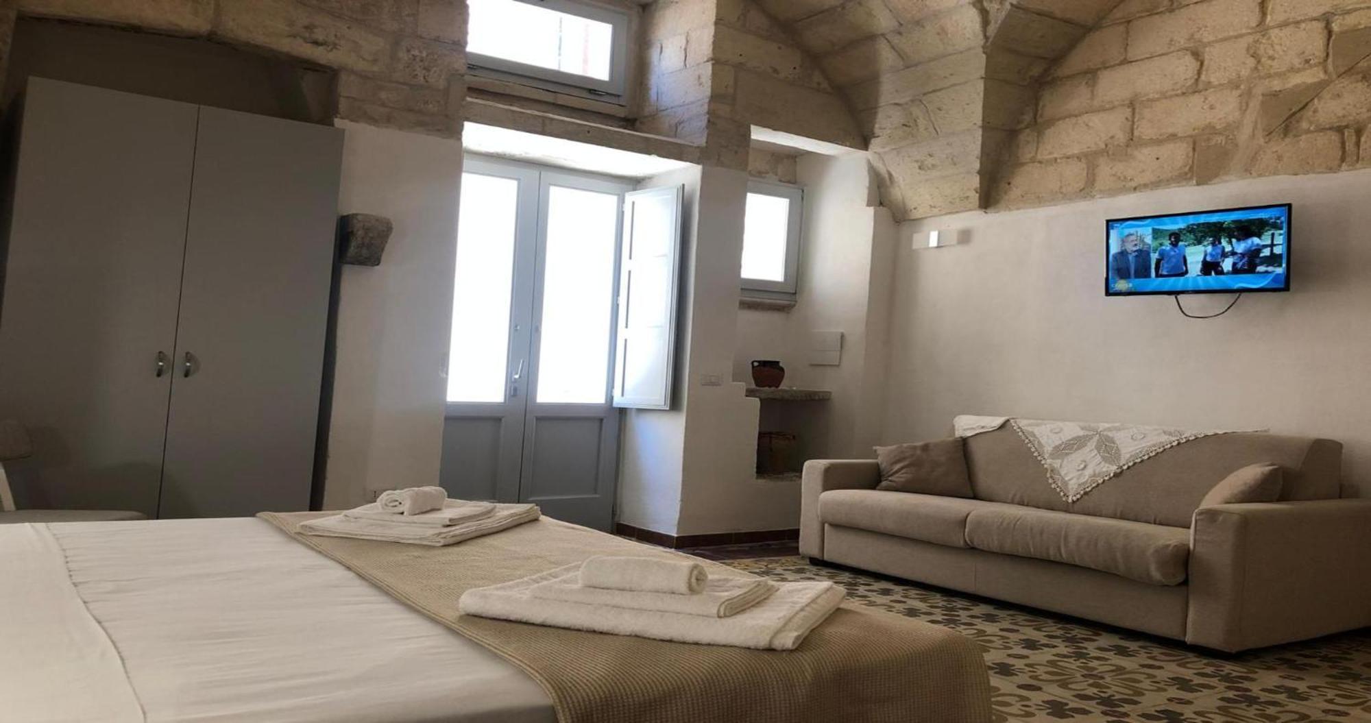 הוילה קרפיניאנו סלינטינו Odegos Monolocali Vico Sant'Antonio מראה חיצוני תמונה