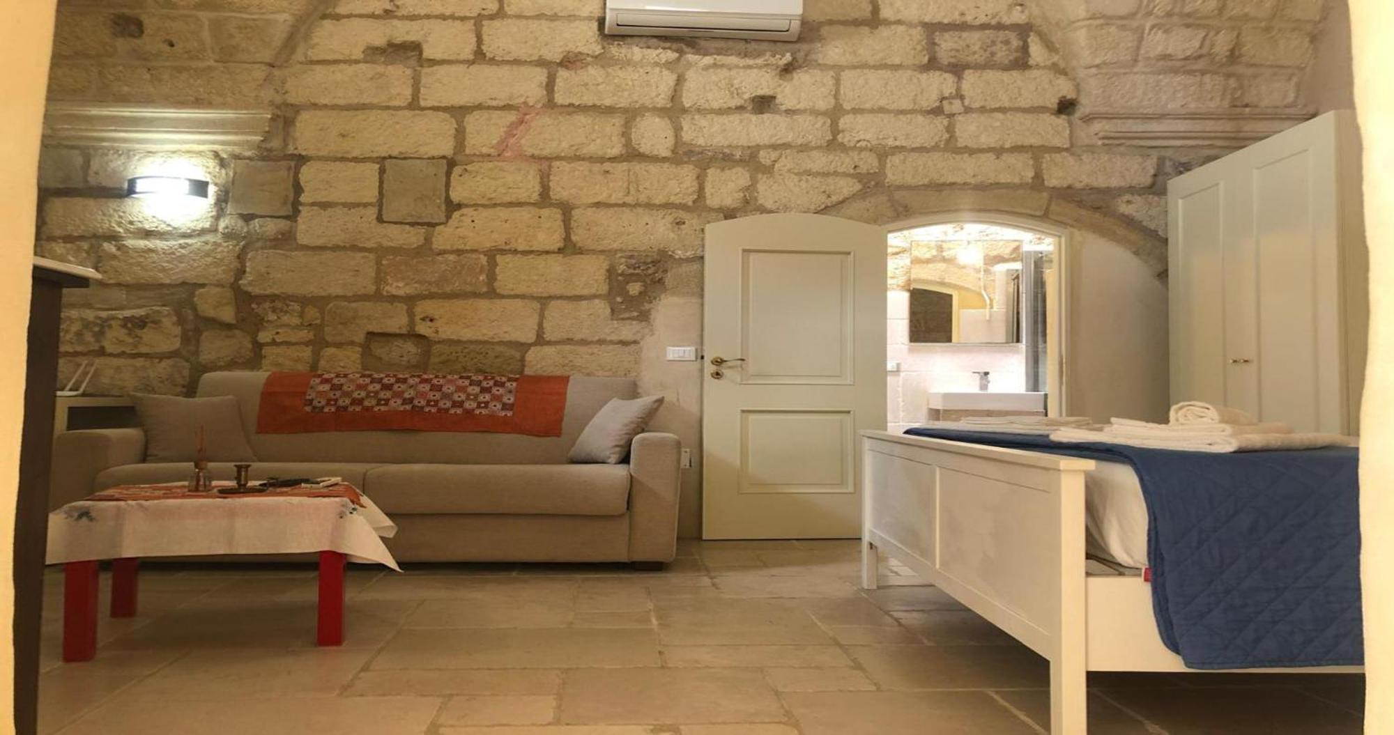 הוילה קרפיניאנו סלינטינו Odegos Monolocali Vico Sant'Antonio מראה חיצוני תמונה