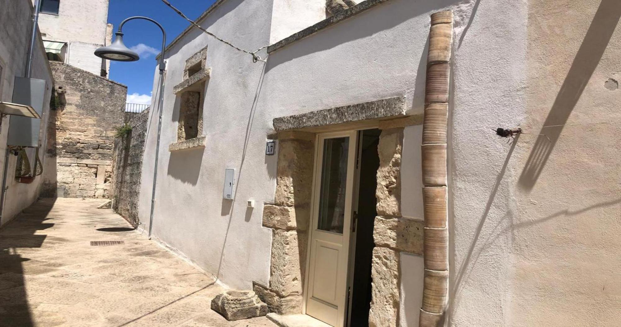 הוילה קרפיניאנו סלינטינו Odegos Monolocali Vico Sant'Antonio מראה חיצוני תמונה